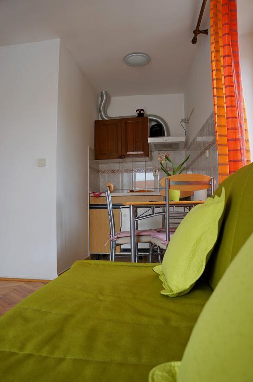 Kamena Apartment & Studio Makarska Exterior photo